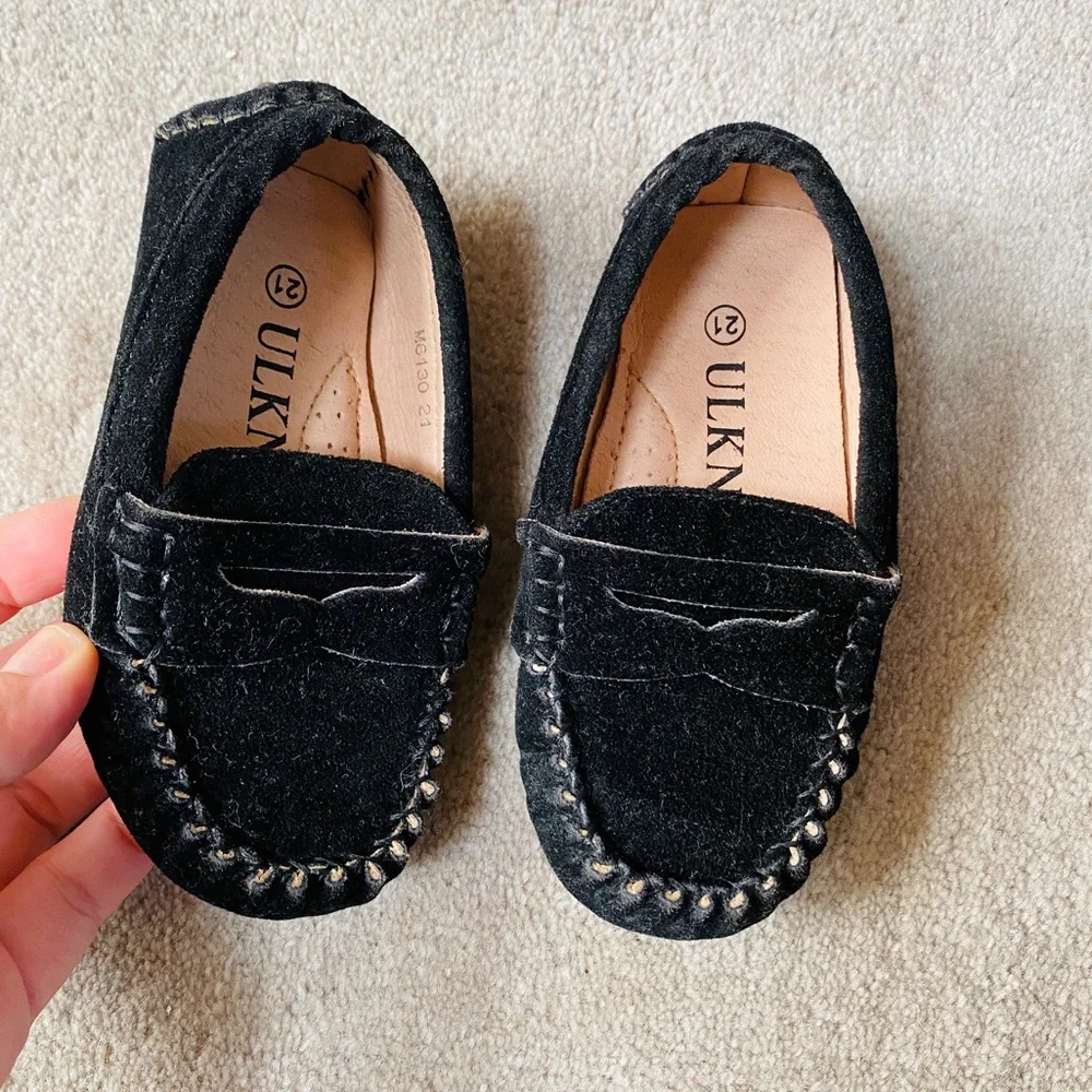 Kids Black Suede Classic Penny Loafers, so cute!!! 6.5 T